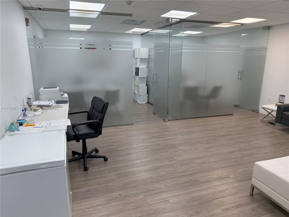 合同活跃: $3,190,000 (0 贝兹, 0 浴室, 0 平方英尺)