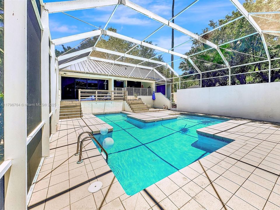 For Sale: $1,750,000 (4 beds, 3 baths, 3248 Square Feet)