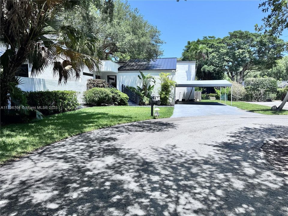 For Sale: $1,750,000 (4 beds, 3 baths, 3248 Square Feet)