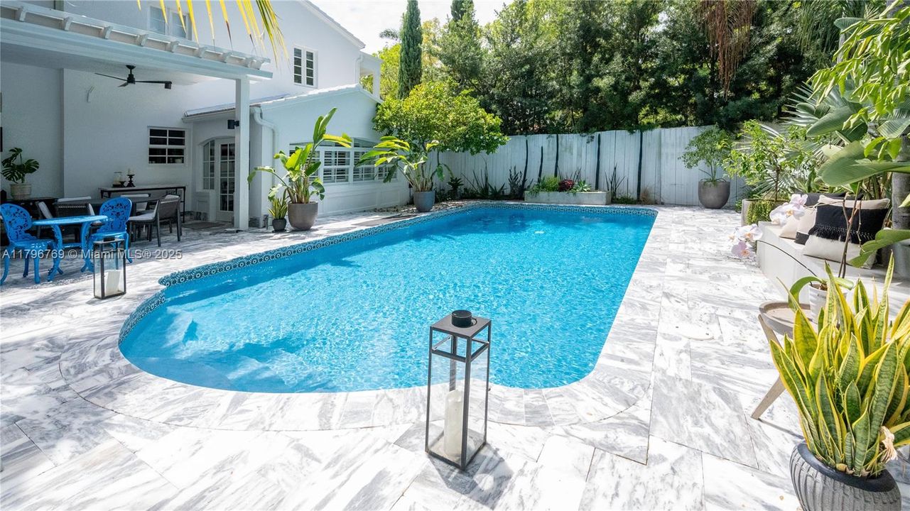 Recently Sold: $4,000,004 (4 beds, 3 baths, 2629 Square Feet)