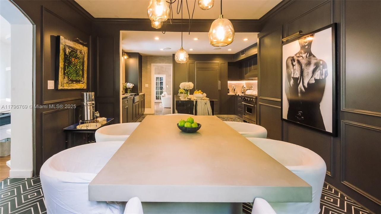 Recently Sold: $4,000,004 (4 beds, 3 baths, 2629 Square Feet)