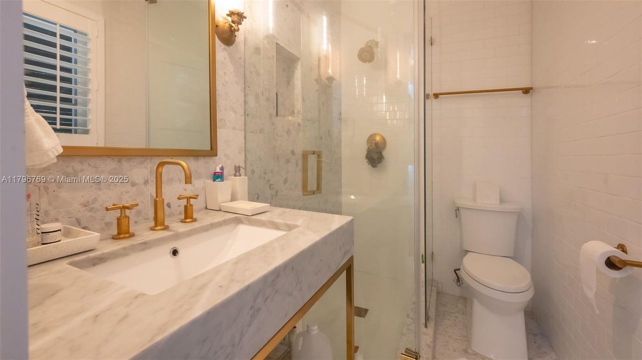 Recently Sold: $4,000,004 (4 beds, 3 baths, 2629 Square Feet)