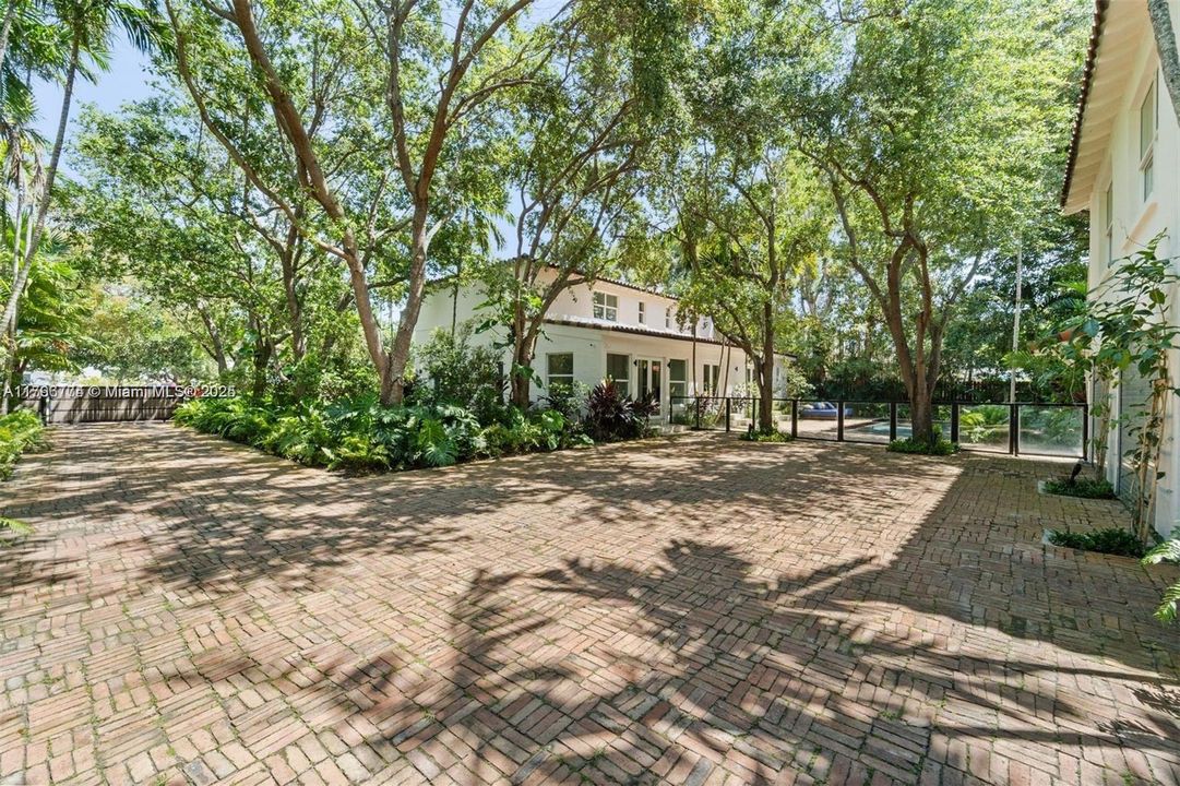 En Venta: $4,995,000 (7 camas, 6 baños, 4821 Pies cuadrados)
