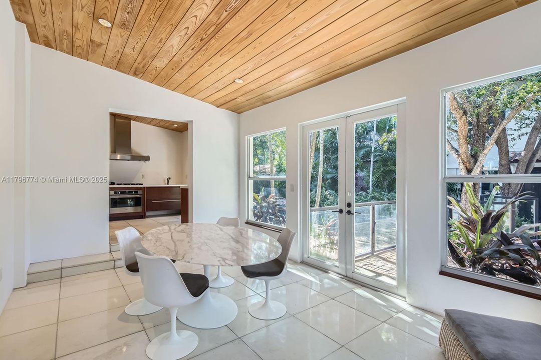 En Venta: $4,995,000 (7 camas, 6 baños, 4821 Pies cuadrados)