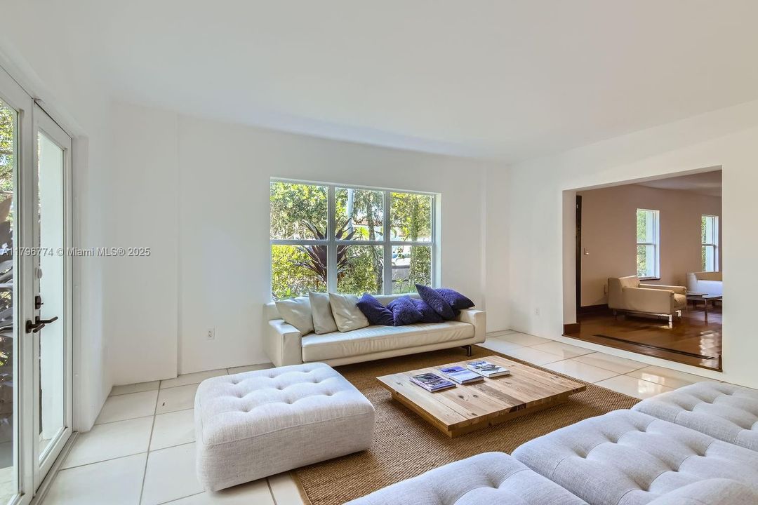 En Venta: $4,995,000 (7 camas, 6 baños, 4821 Pies cuadrados)