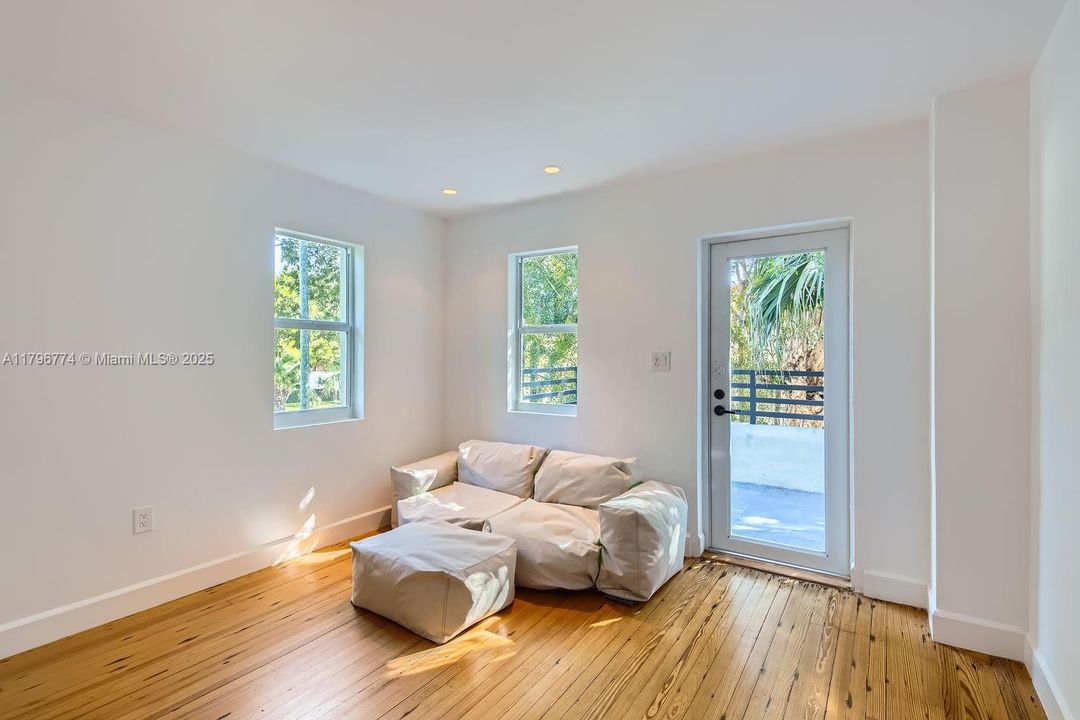 En Venta: $4,995,000 (7 camas, 6 baños, 4821 Pies cuadrados)