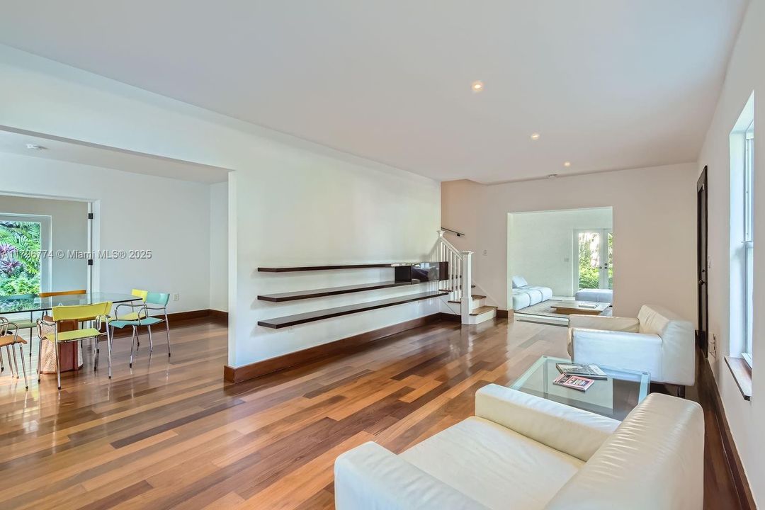 En Venta: $4,995,000 (7 camas, 6 baños, 4821 Pies cuadrados)