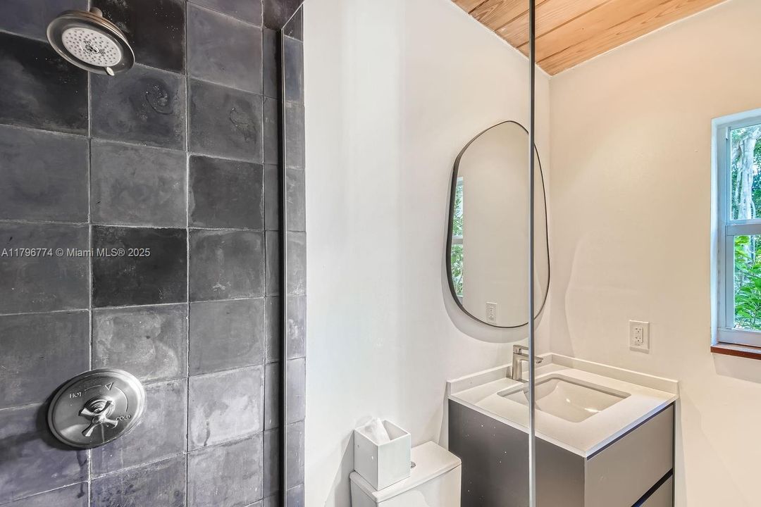 En Venta: $4,995,000 (7 camas, 6 baños, 4821 Pies cuadrados)