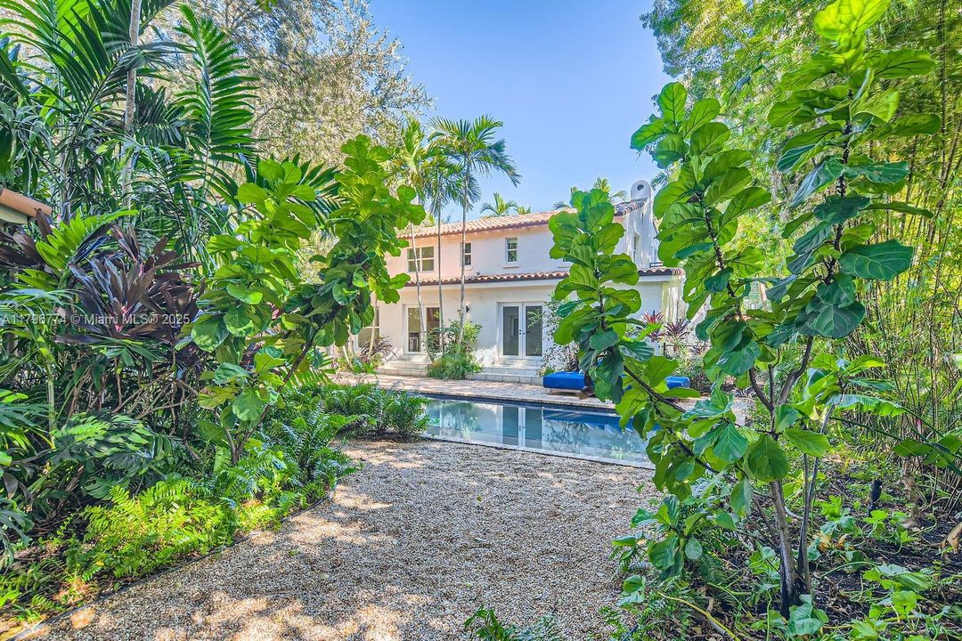 En Venta: $4,995,000 (7 camas, 6 baños, 4821 Pies cuadrados)