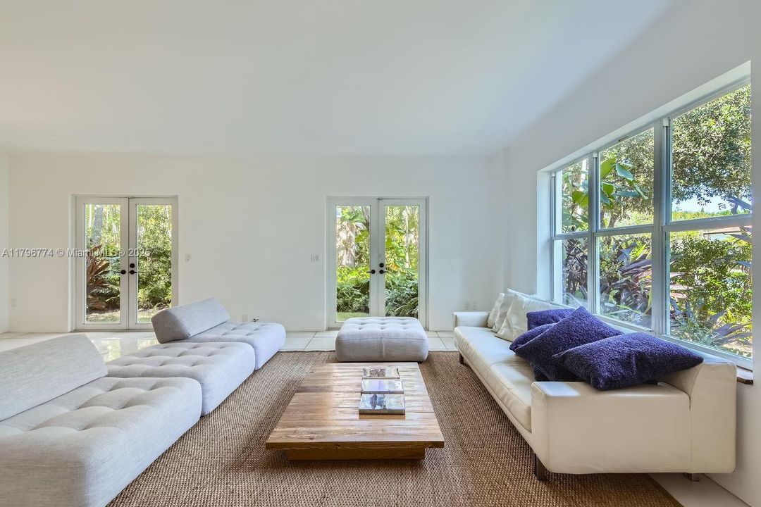 En Venta: $4,995,000 (7 camas, 6 baños, 4821 Pies cuadrados)