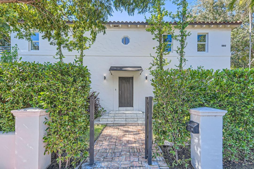 En Venta: $4,995,000 (7 camas, 6 baños, 4821 Pies cuadrados)