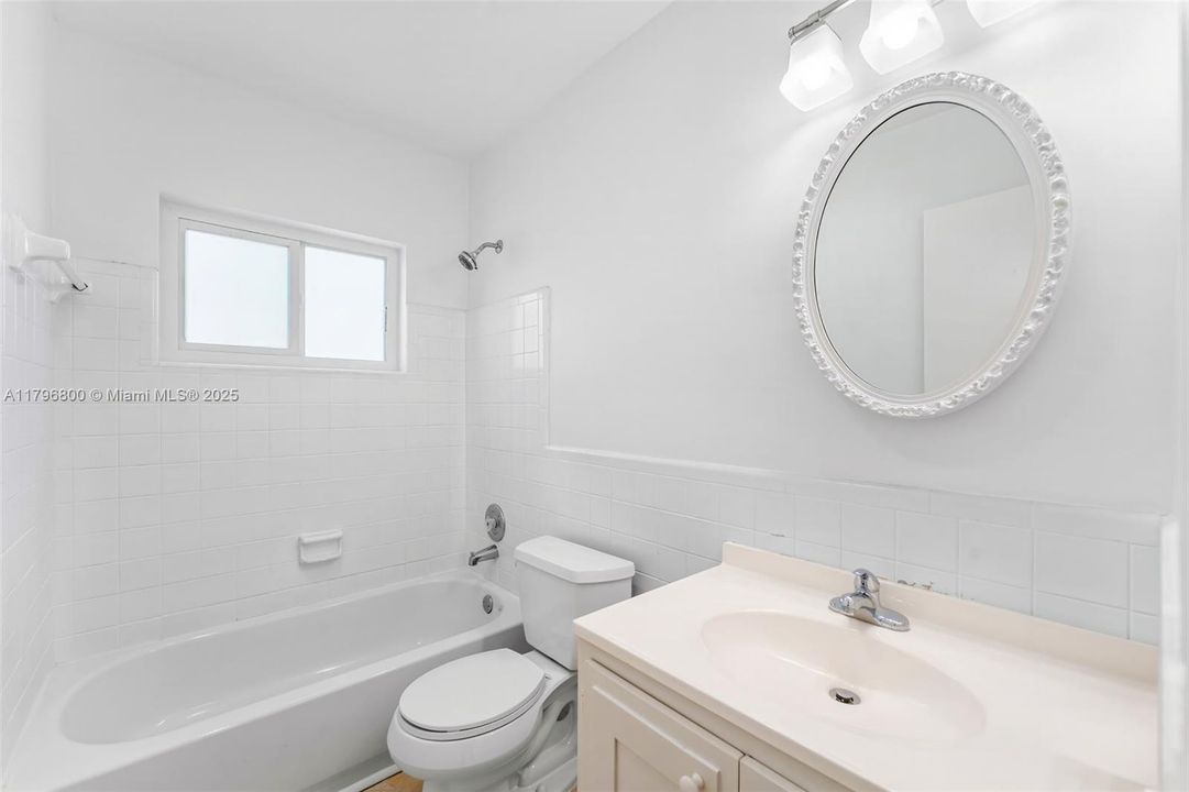 Recently Sold: $399,000 (3 beds, 2 baths, 1630 Square Feet)