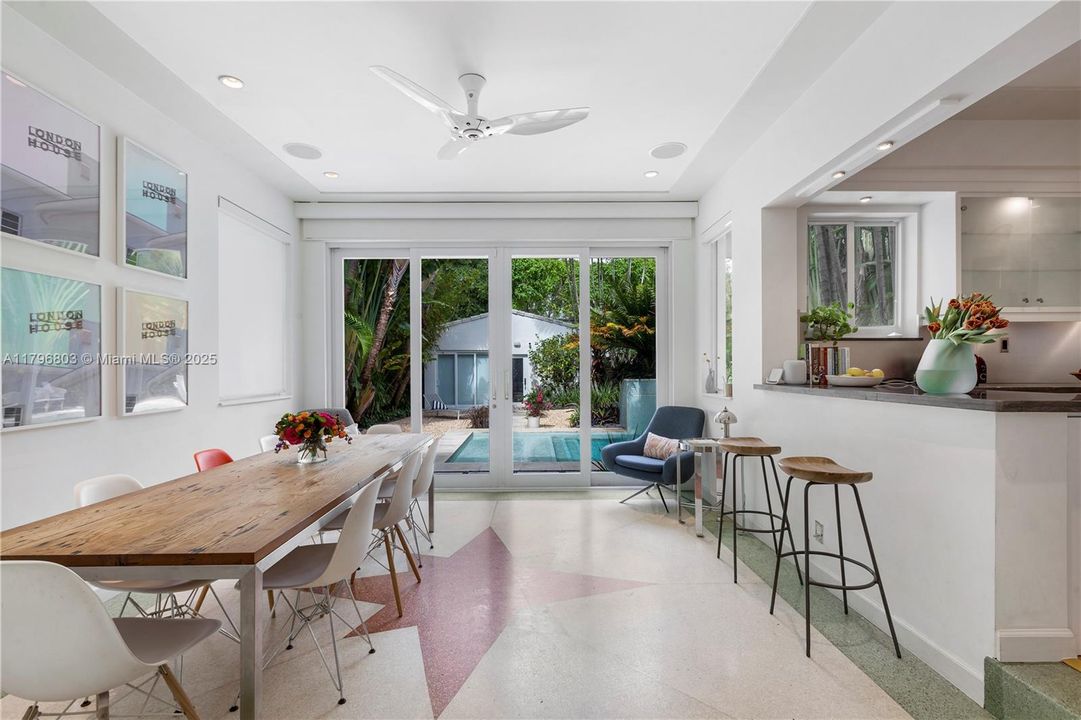 En Venta: $3,495,000 (4 camas, 4 baños, 2969 Pies cuadrados)