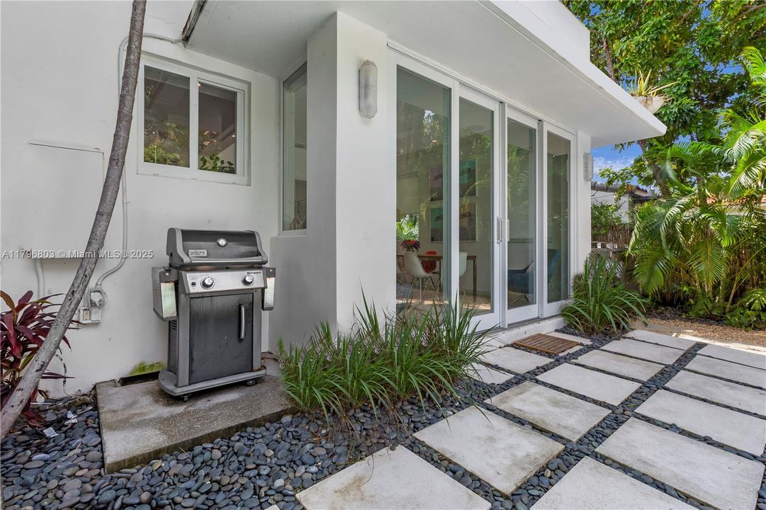 En Venta: $3,495,000 (4 camas, 4 baños, 2969 Pies cuadrados)
