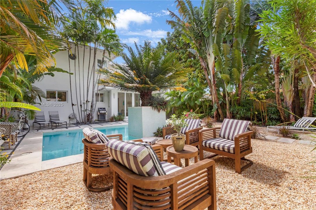 En Venta: $3,495,000 (4 camas, 4 baños, 2969 Pies cuadrados)