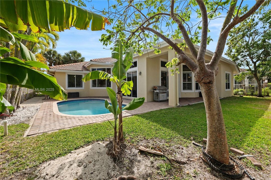 Recently Rented: $5,000 (4 beds, 2 baths, 2758 Square Feet)