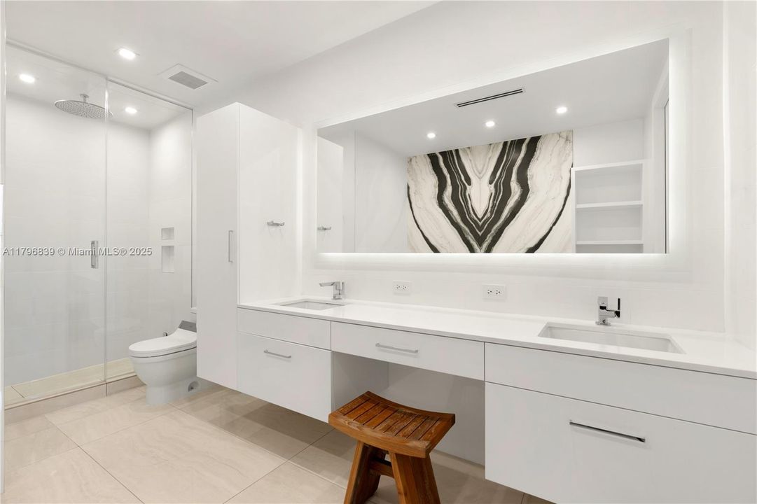 待售: $3,650,000 (1 贝兹, 1 浴室, 1365 平方英尺)