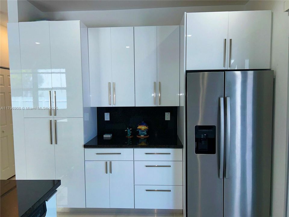 最近租的: $3,200 (3 贝兹, 2 浴室, 1260 平方英尺)