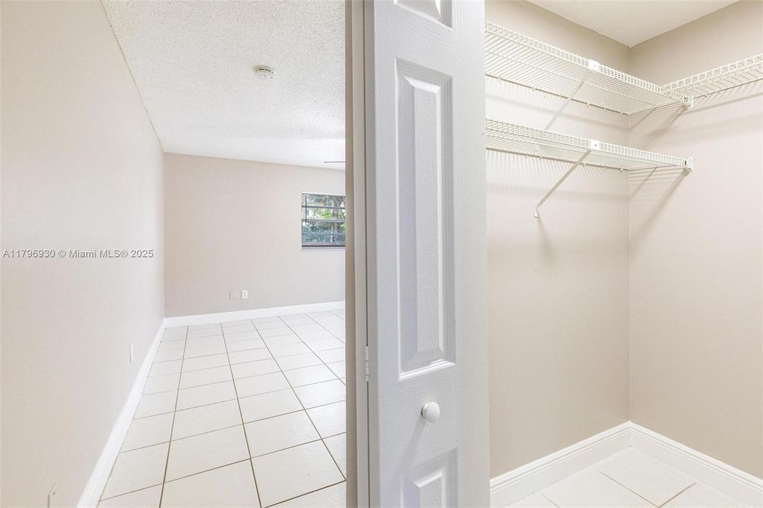 Recently Sold: $467,000 (3 beds, 2 baths, 1538 Square Feet)