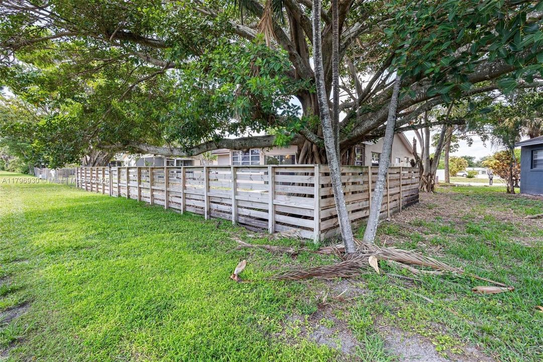 Recently Sold: $467,000 (3 beds, 2 baths, 1538 Square Feet)