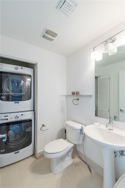 Vendido Recientemente: $535,000 (1 camas, 1 baños, 943 Pies cuadrados)