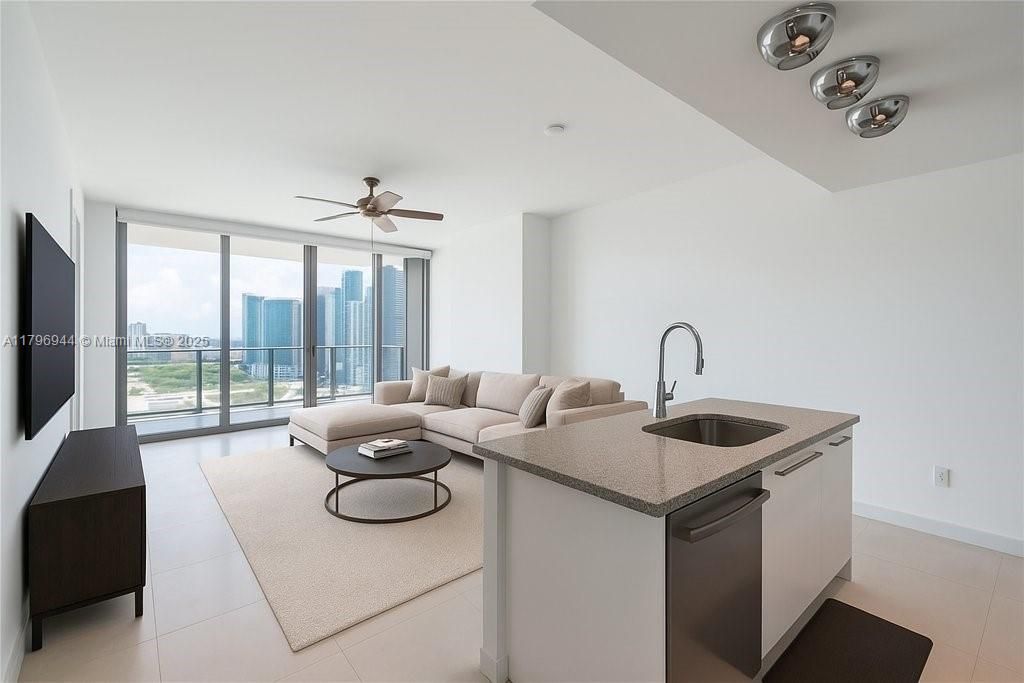 Vendido Recientemente: $535,000 (1 camas, 1 baños, 943 Pies cuadrados)