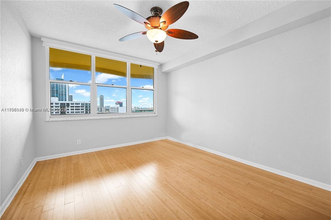 Recently Rented: $3,000 (2 beds, 2 baths, 1198 Square Feet)