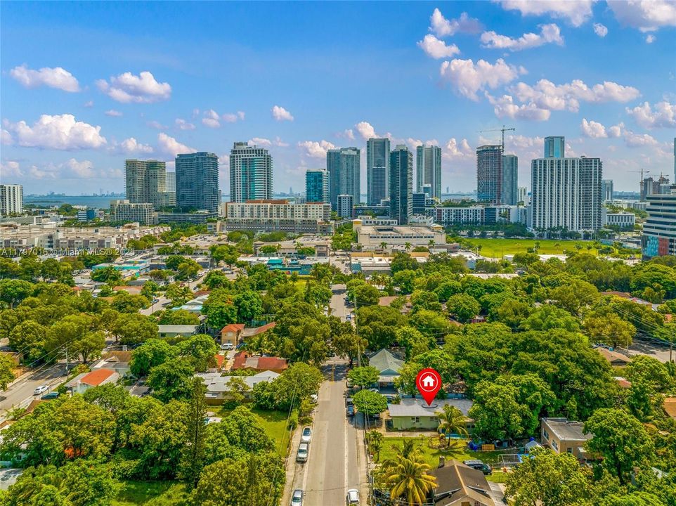 En Venta: $1,300,000 (0 camas, 0 baños, 1654 Pies cuadrados)