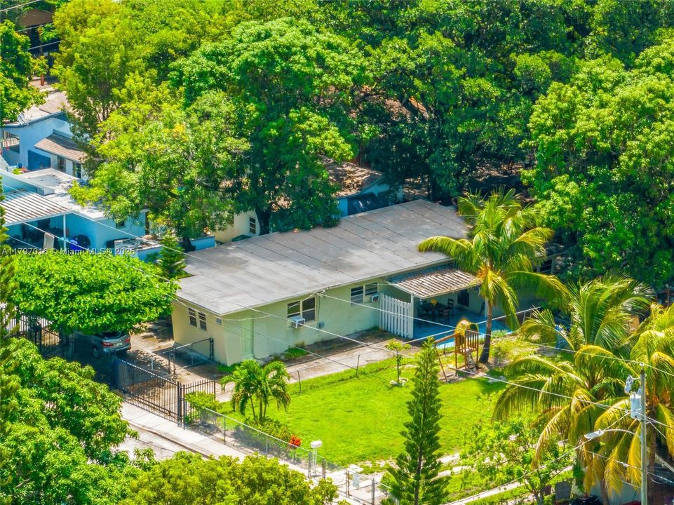 En Venta: $1,300,000 (0 camas, 0 baños, 1654 Pies cuadrados)