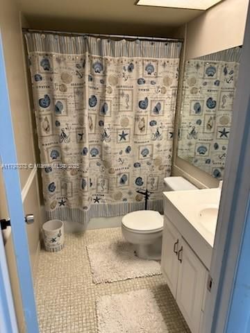 2nd Bathroom