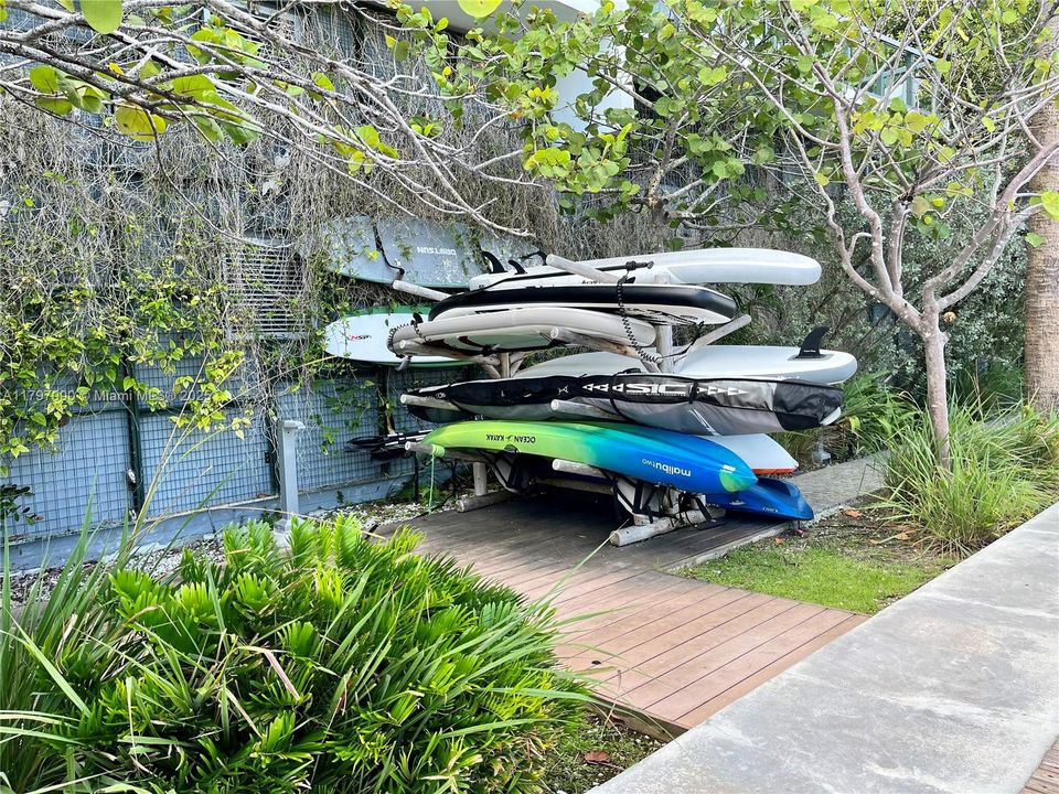 Recently Rented: $5,000 (2 beds, 2 baths, 1276 Square Feet)