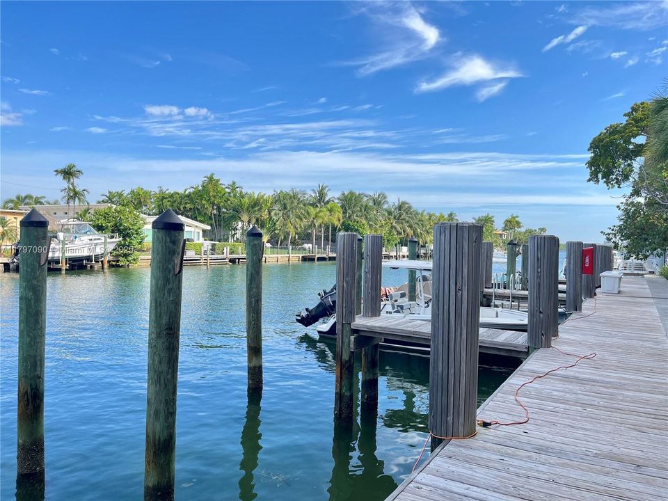 Recently Rented: $5,000 (2 beds, 2 baths, 1276 Square Feet)