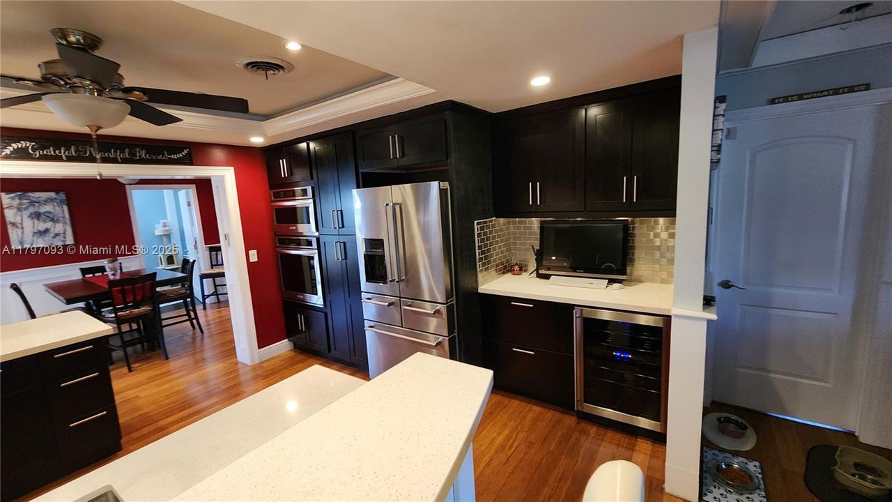 Recently Sold: $649,900 (3 beds, 2 baths, 1533 Square Feet)