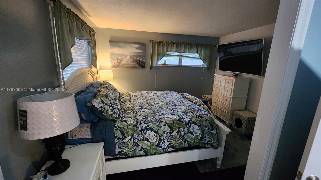 Recently Sold: $649,900 (3 beds, 2 baths, 1533 Square Feet)