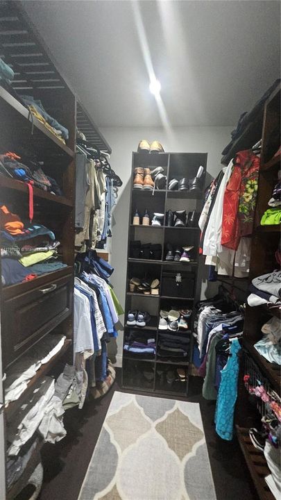 Recently Sold: $649,900 (3 beds, 2 baths, 1533 Square Feet)