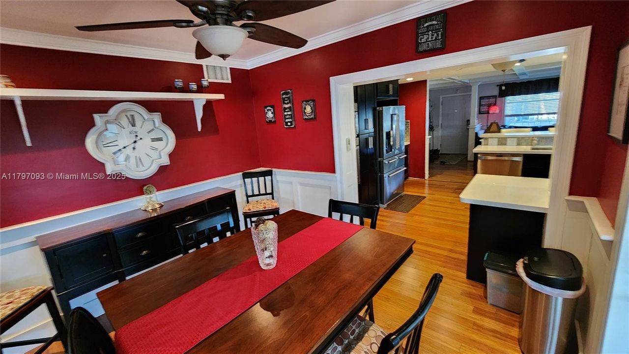 Recently Sold: $649,900 (3 beds, 2 baths, 1533 Square Feet)