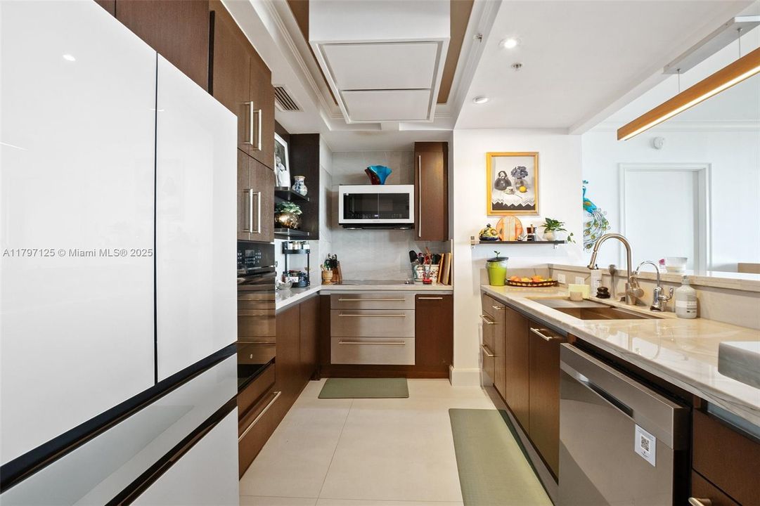 Vendido Recientemente: $3,270,000 (2 camas, 2 baños, 2110 Pies cuadrados)