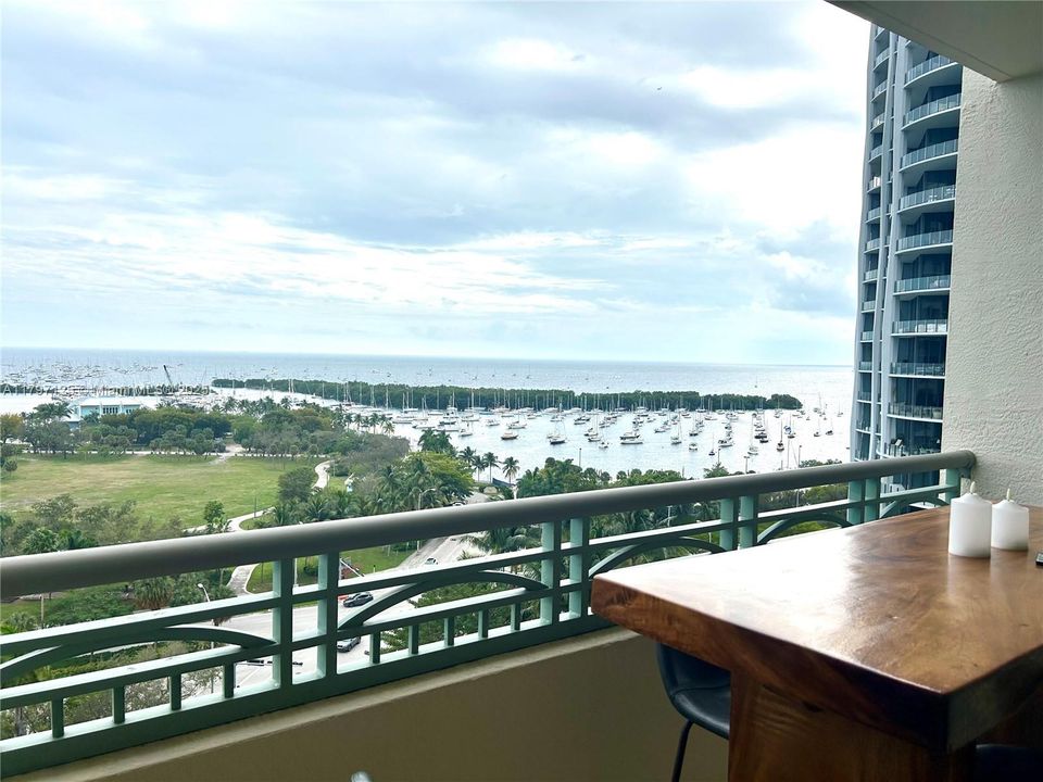 Vendido Recientemente: $3,270,000 (2 camas, 2 baños, 2110 Pies cuadrados)