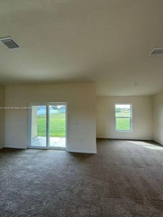 Recently Rented: $2,300 (3 beds, 2 baths, 0 Square Feet)