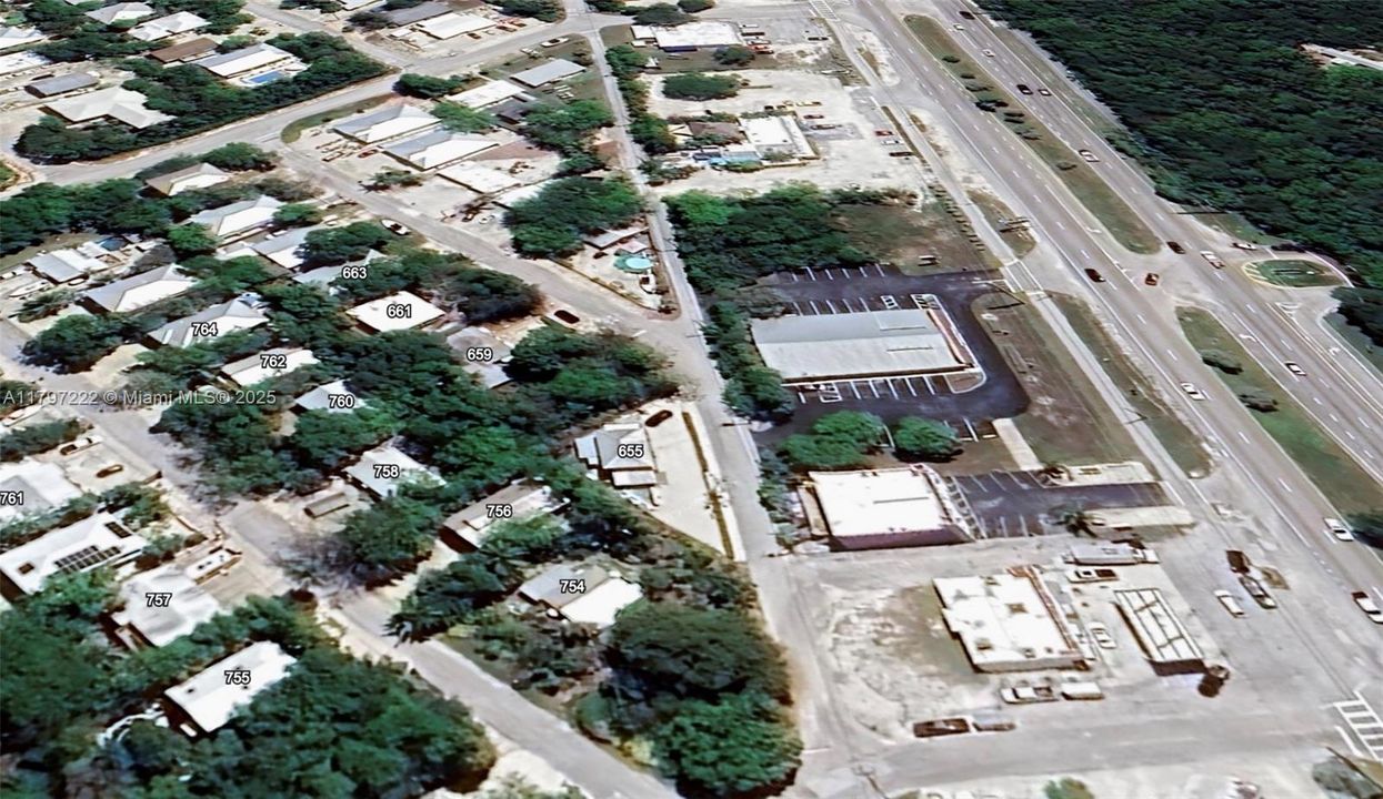 На продажу: $200,000 (5,920 кв.фт.)