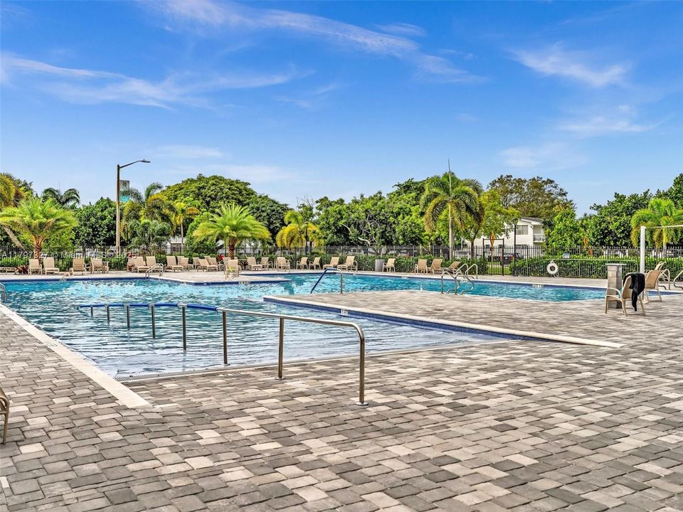 Vendido Recientemente: $89,999 (1 camas, 1 baños, 700 Pies cuadrados)