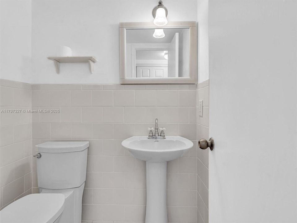 Vendido Recientemente: $89,999 (1 camas, 1 baños, 700 Pies cuadrados)