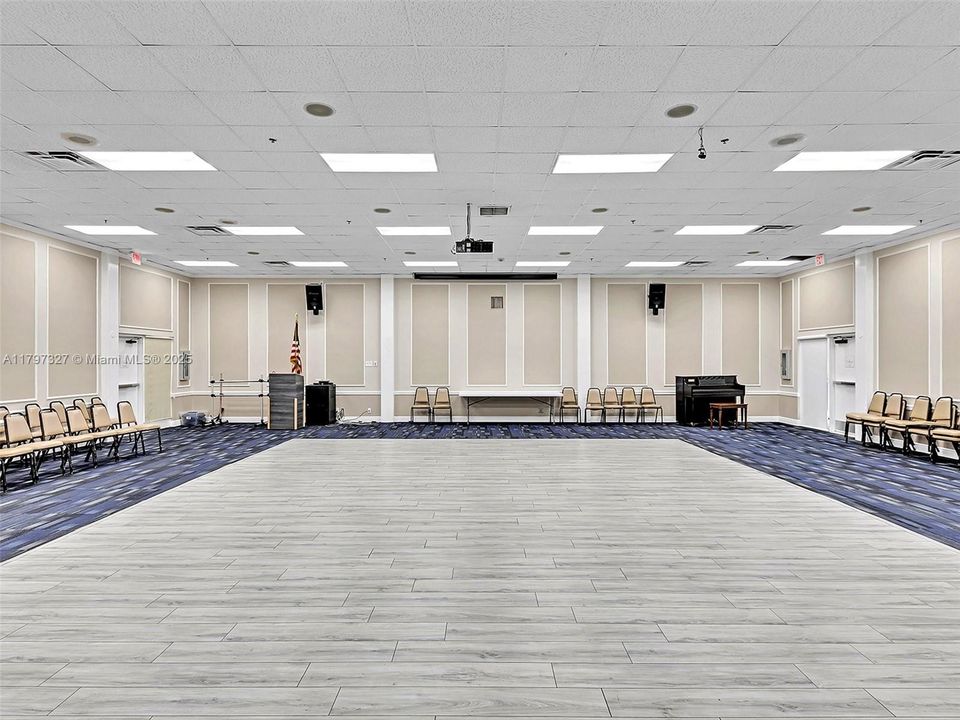 Vendido Recientemente: $89,999 (1 camas, 1 baños, 700 Pies cuadrados)