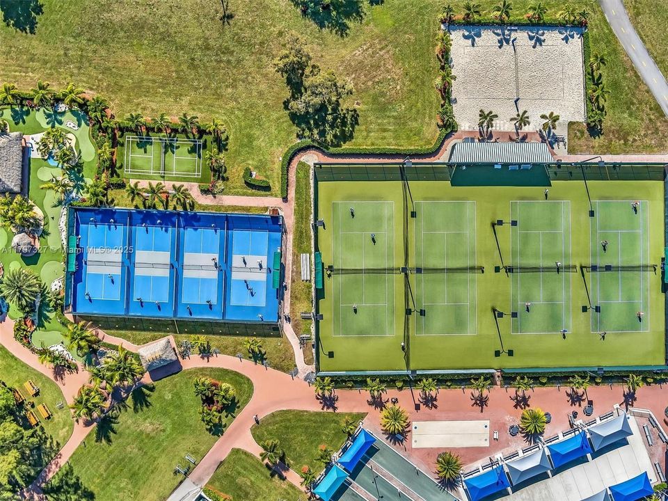 Vendido Recientemente: $89,999 (1 camas, 1 baños, 700 Pies cuadrados)