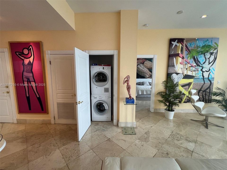 Home office/bedroom