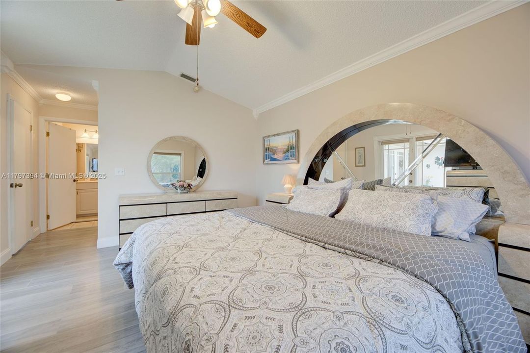 待售: $384,900 (3 贝兹, 2 浴室, 1364 平方英尺)