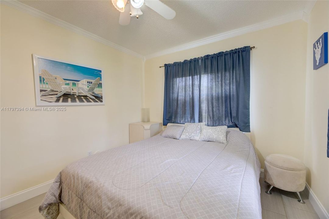 待售: $384,900 (3 贝兹, 2 浴室, 1364 平方英尺)