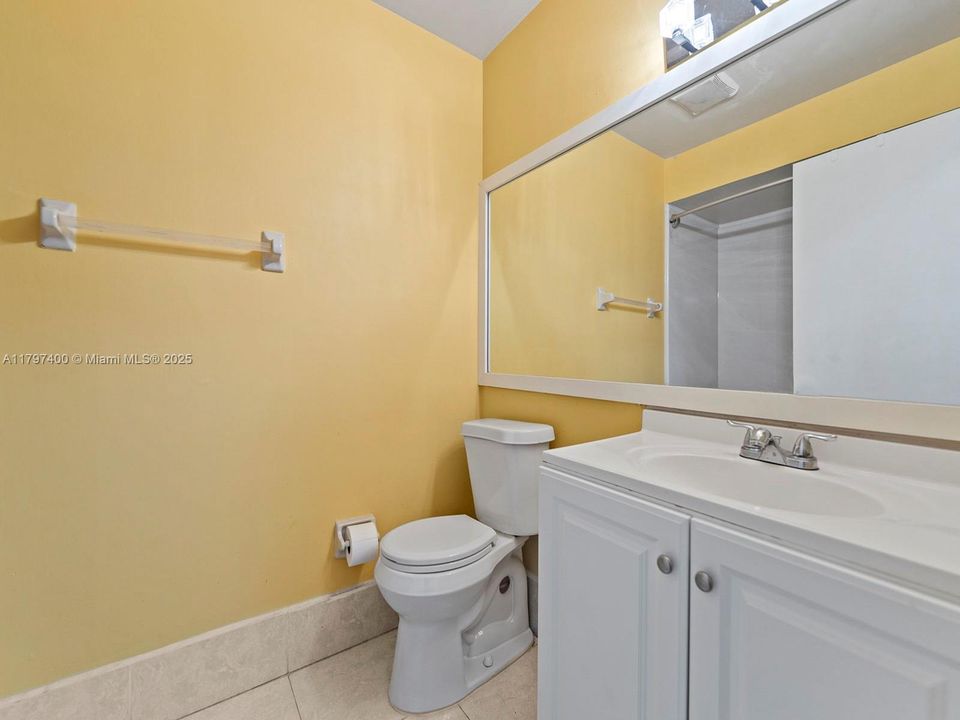 Recently Sold: $415,000 (3 beds, 2 baths, 1731 Square Feet)