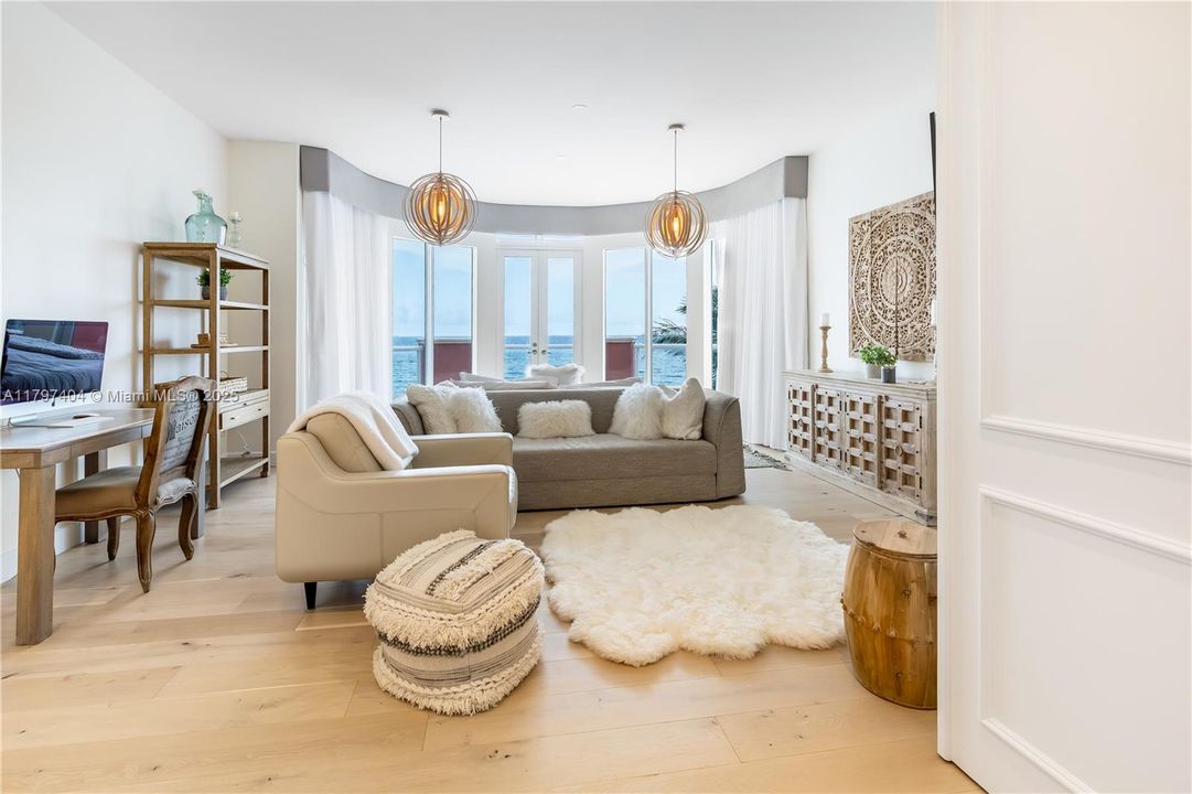 Main Bedroom, 4th Floor