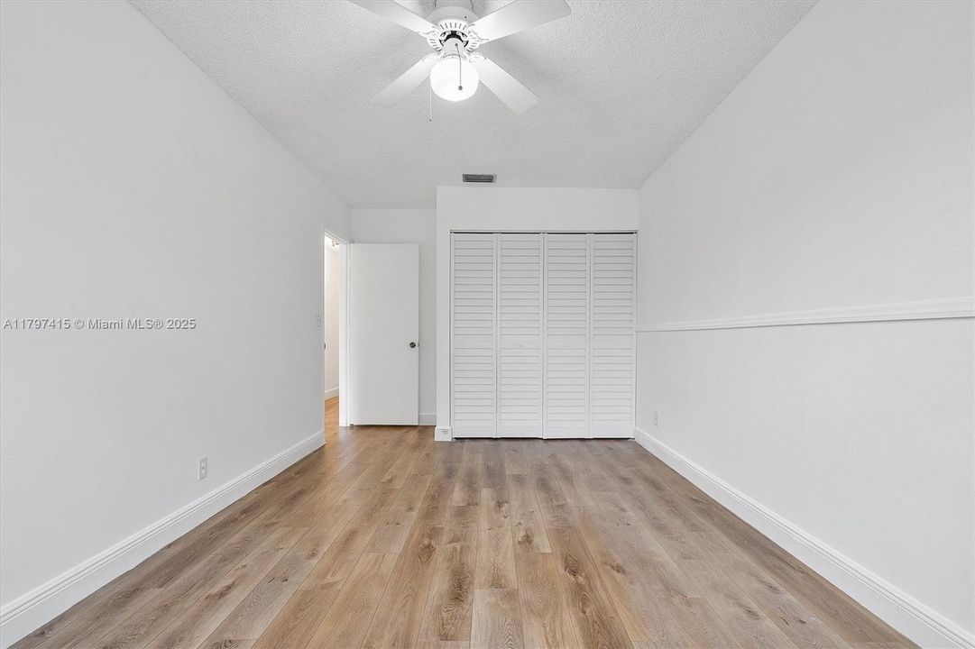 Recently Sold: $449,000 (3 beds, 2 baths, 1912 Square Feet)